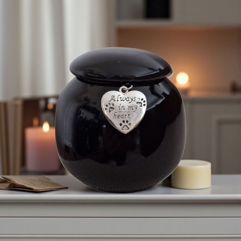 Mini urn met keepsake hangertje – een liefdevolle herinnering aan jouw huisdier