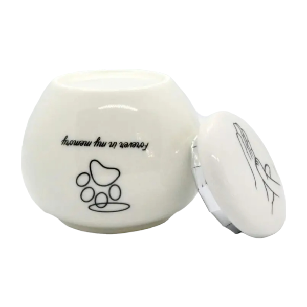 Elegante witte urn met zwarte opdruk, speciaal ontworpen als een liefdevol eerbetoon aan jouw geliefde kat.