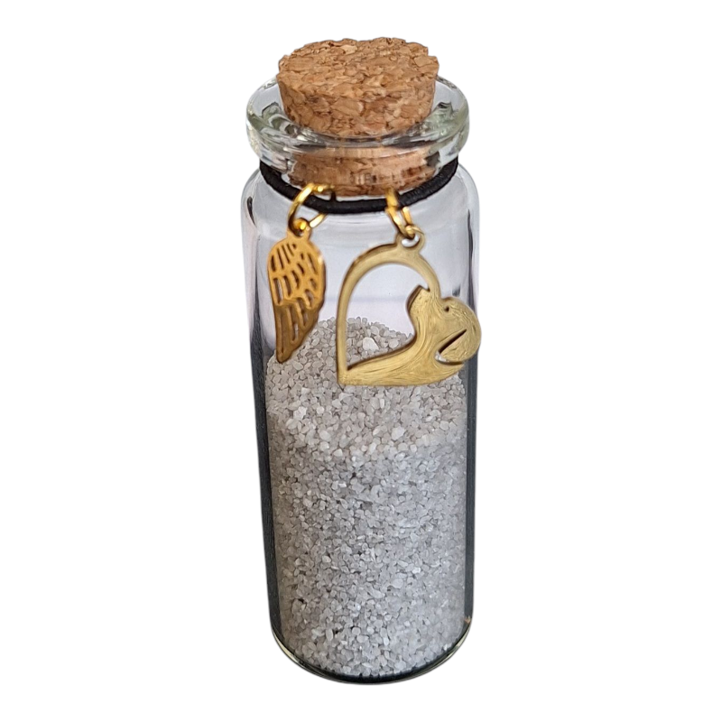 Klein flesje als mini urn voor hond