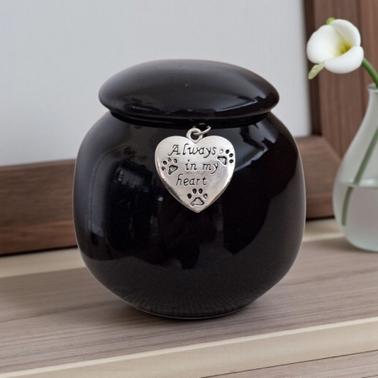 Mini urn met keepsake hangertje – een liefdevolle herinnering aan jouw huisdier