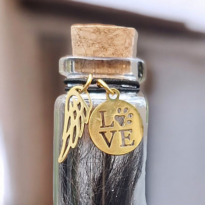 memorial flesje voor kat of hond, gedenkflacon, herinnering aan kat of hond, bewaren plukjes vacht van kat of hond