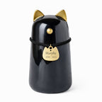 Katten urn 8 x 15 cm  - gemaakt van zwart keramiek, met goudkleurige details en is voorzien van hanger met naam kat