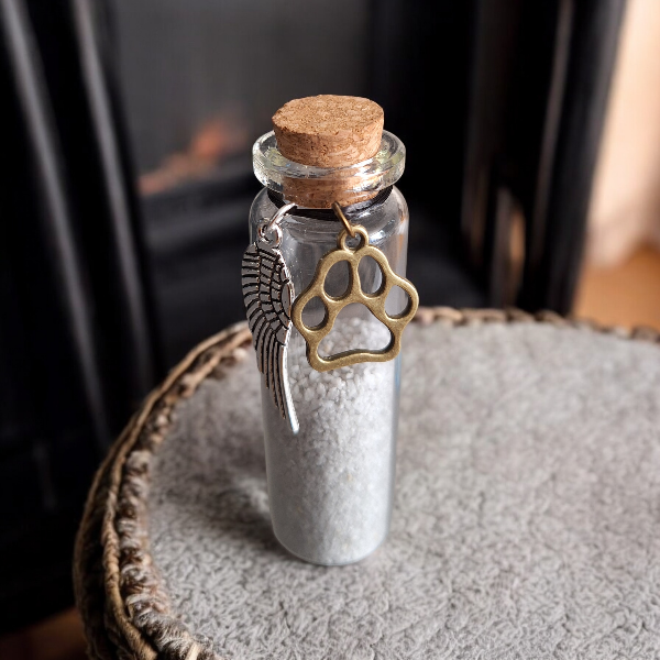 memorial flesjes voor kat of hond, gedenkflacon, herinnering aan kat of hond, bewaren plukjes vacht van kat of hond
