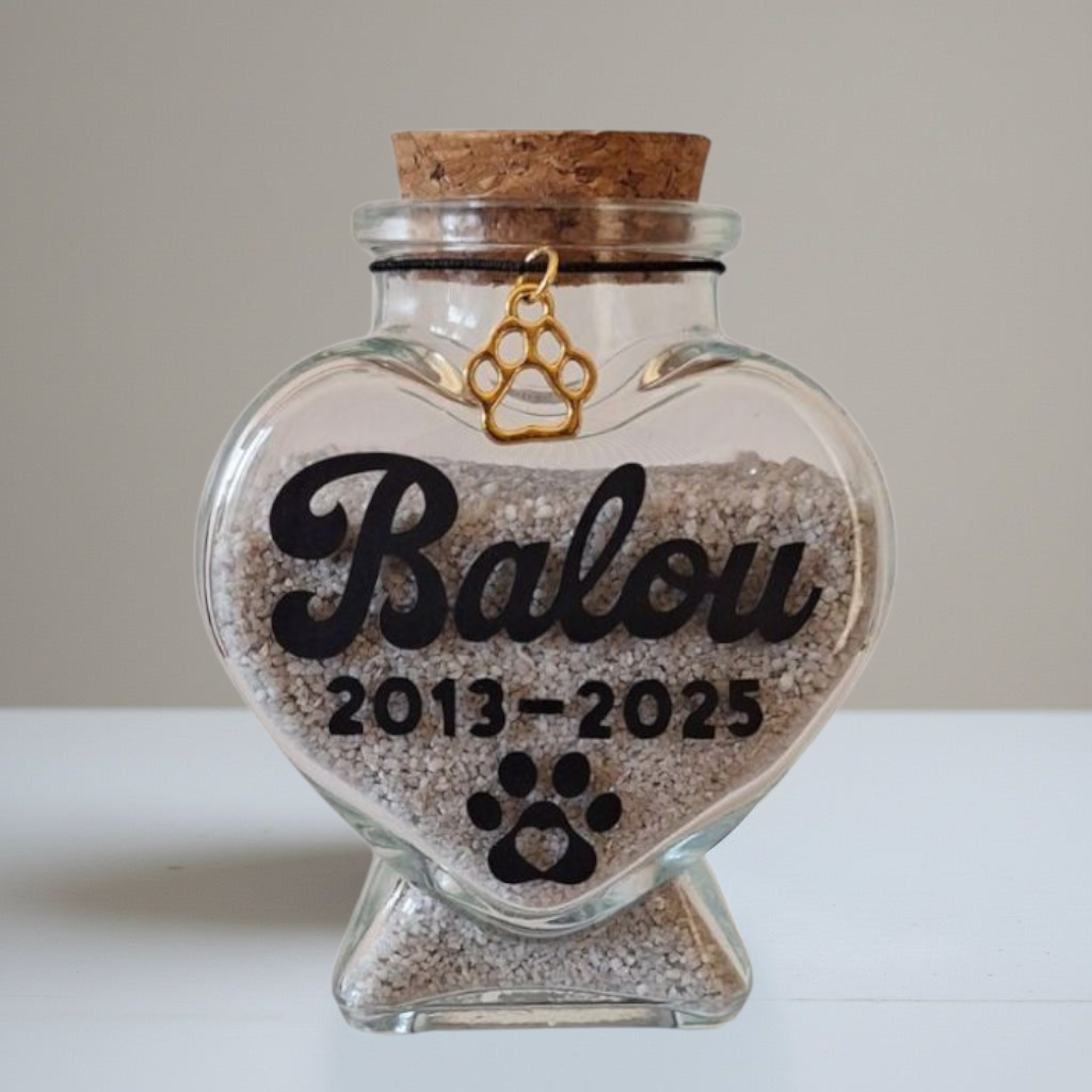 Gedenkflasche mit Namen