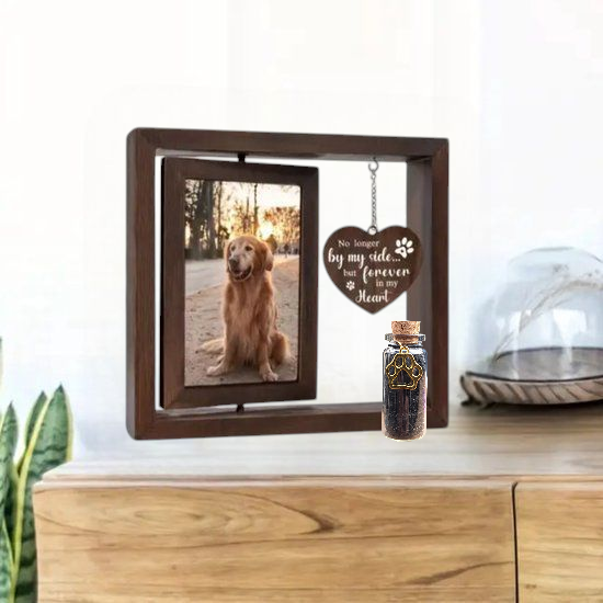 Prachtige gedenk fotolijst met glazen asbuisje en houten hanger. Een liefdevolle plek voor een foto en een dierbaar aandenken aan jouw huisdier.